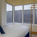 Apartman Detached 4 Bed, Off Street Parking, Views *
