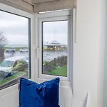 Detached 4 Bed, Off Street Parking, Views *